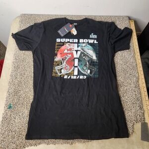 NFL Super Bowl LVII KC Chiefs‎ Eagles Dueling Helmets Short Sleeve Shirt Size L